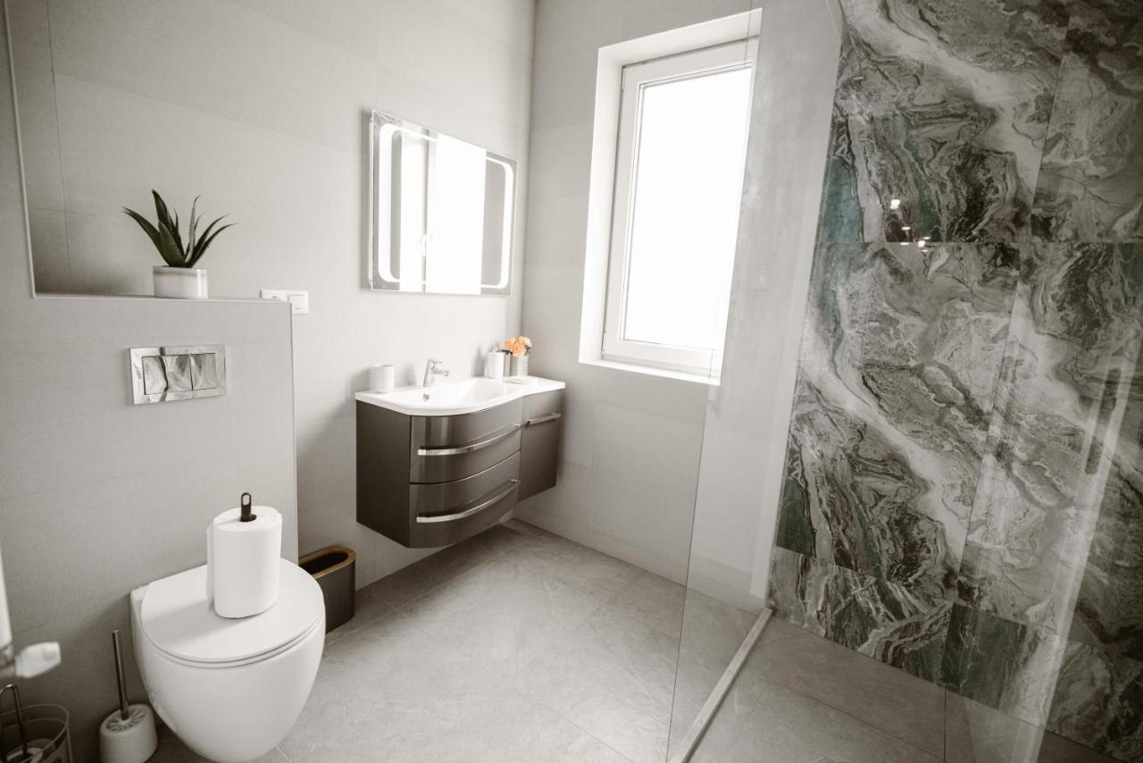 Sibiu Ezonia Central Apartment Εξωτερικό φωτογραφία