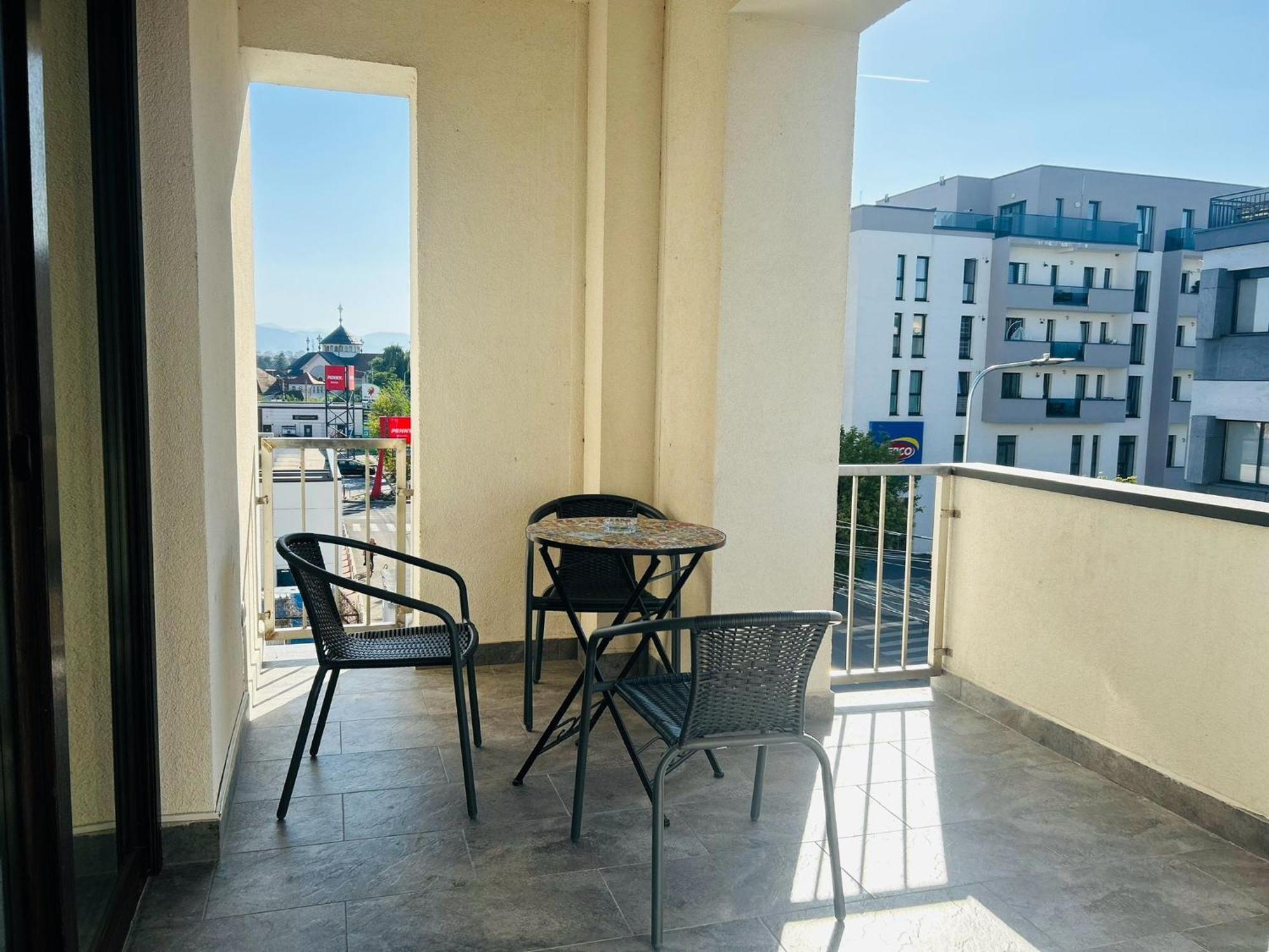 Sibiu Ezonia Central Apartment Εξωτερικό φωτογραφία